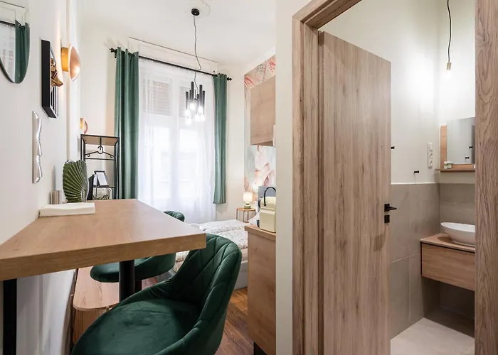 Brody 46 Boutique Apartment